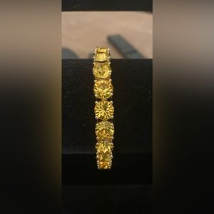 NWT Park Lane retired pineapple impression bracelet